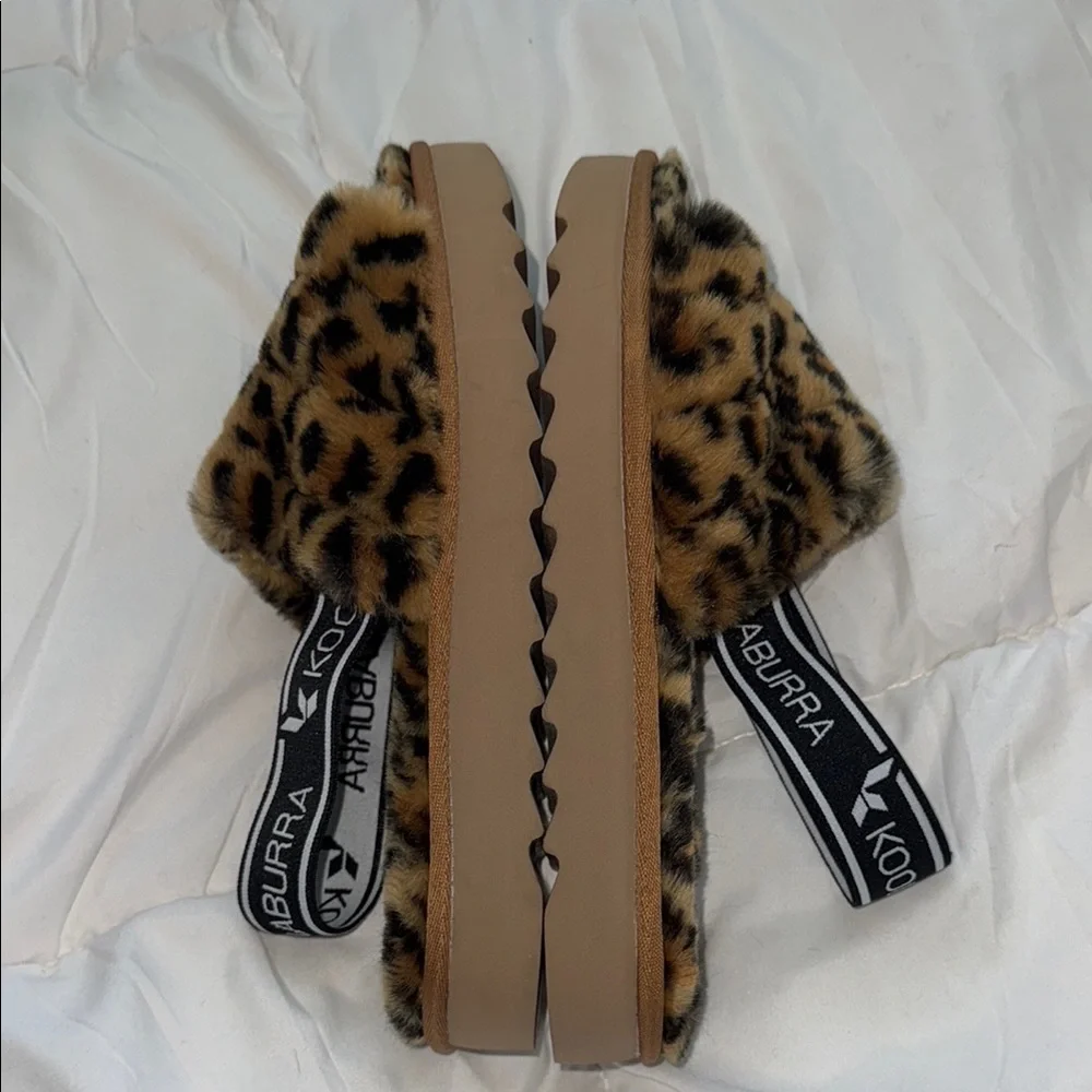 Koolaburra by UGG Leopard Print Fuzzy Slippers 8 - Picture 7 of 8